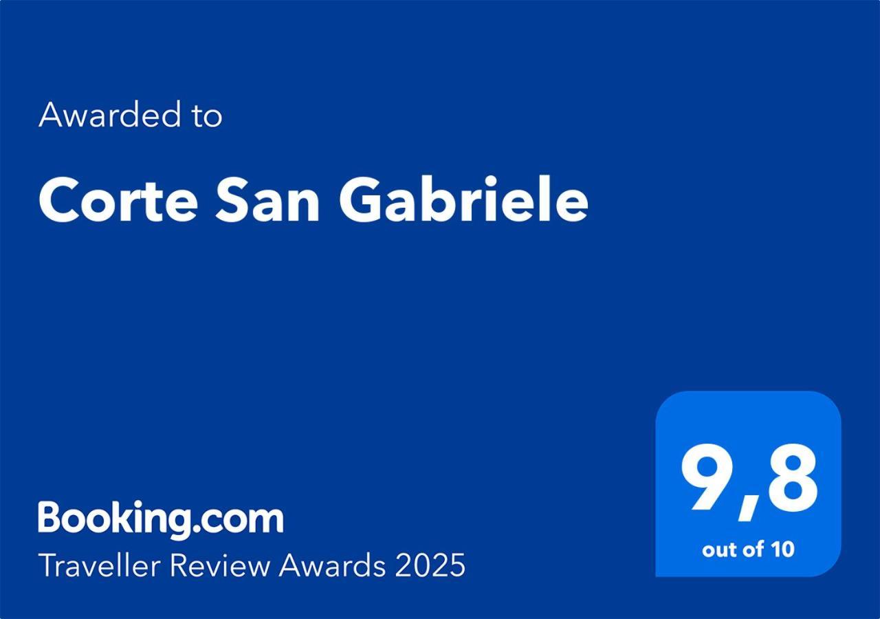 Corte San Gabriele Holiday home *